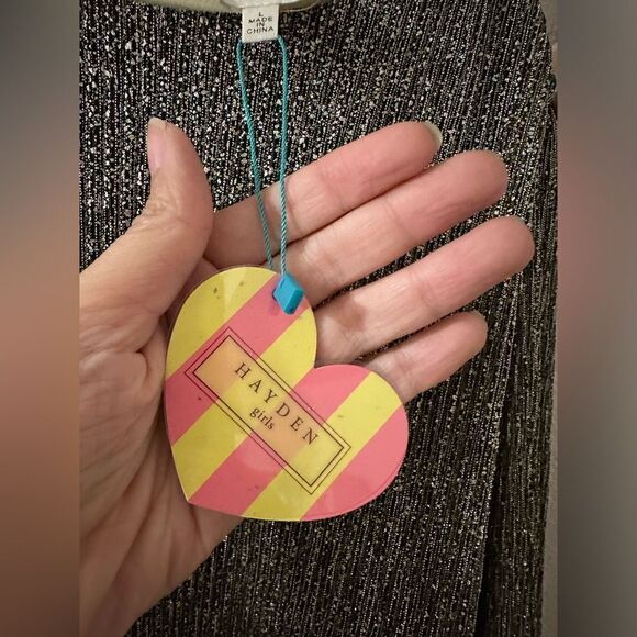 Hayden Girls Gold Foiled Pleated Puff Sleeve Tiered Dress NWT Sz L - Picture 9 of 10